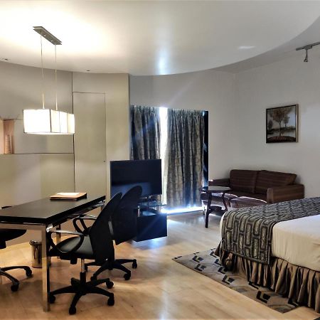 Hotel Satkar Residency Тхане Экстерьер фото