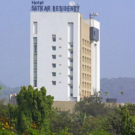 Hotel Satkar Residency Тхане Экстерьер фото