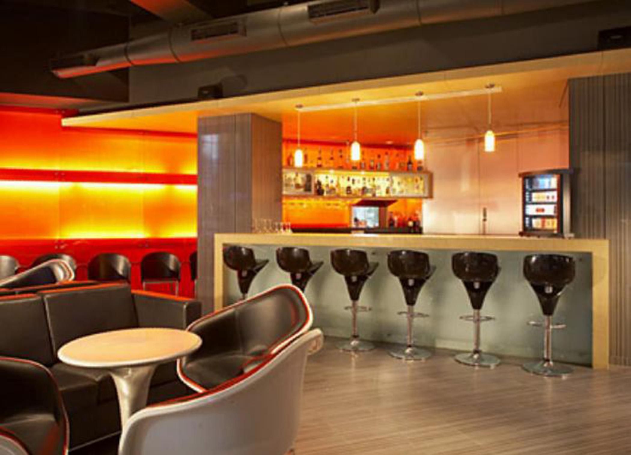 Hotel Satkar Residency Тхане Экстерьер фото