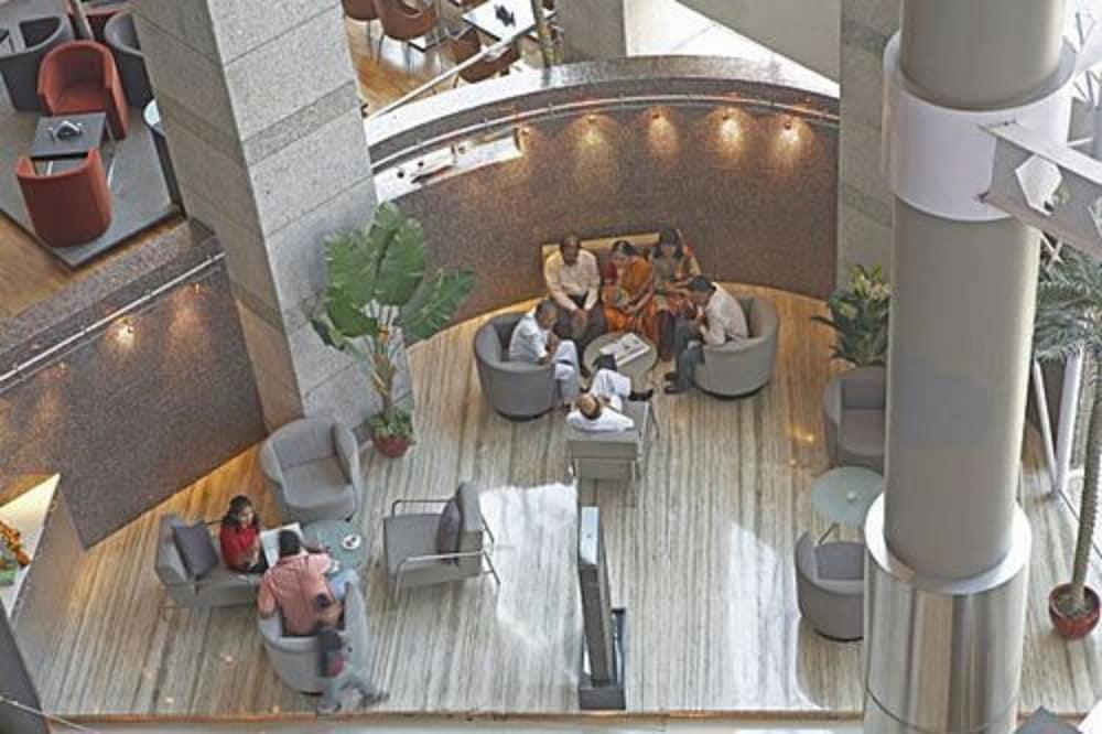 Hotel Satkar Residency Тхане Экстерьер фото